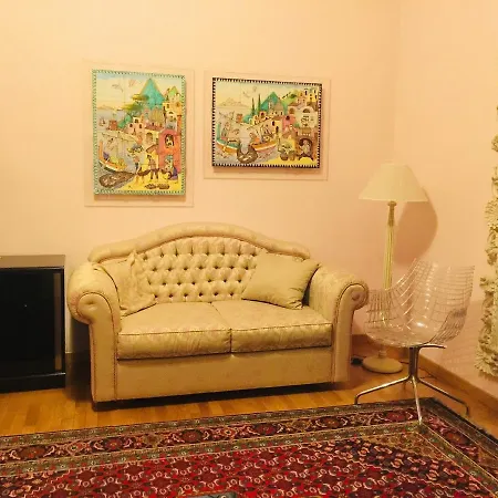 Casa Cairoli