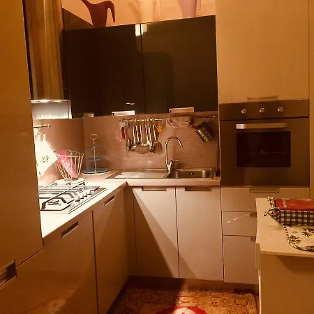 Casa Cairoli アパート パルマ